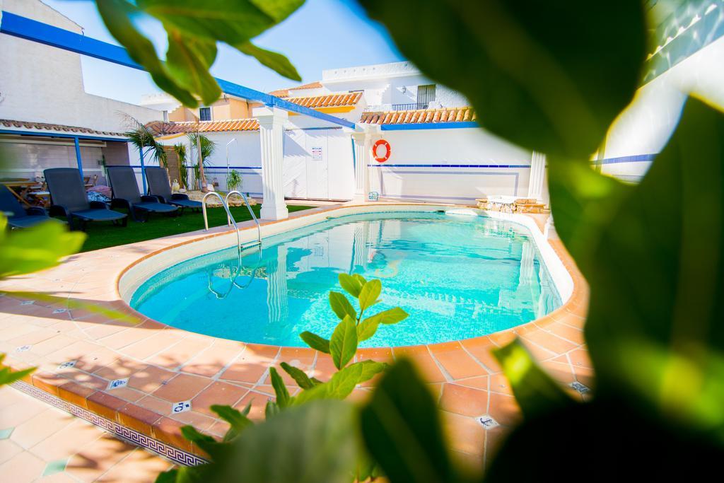 16:9 Los Molinos Suites Almeria Exterior photo
