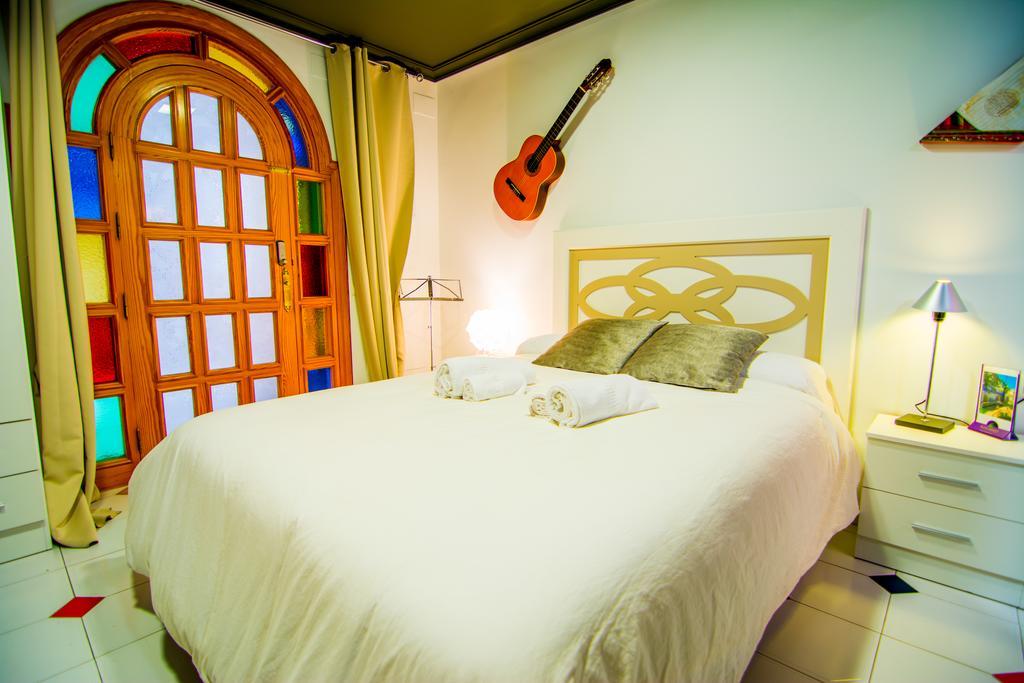 16:9 Los Molinos Suites Almeria Room photo