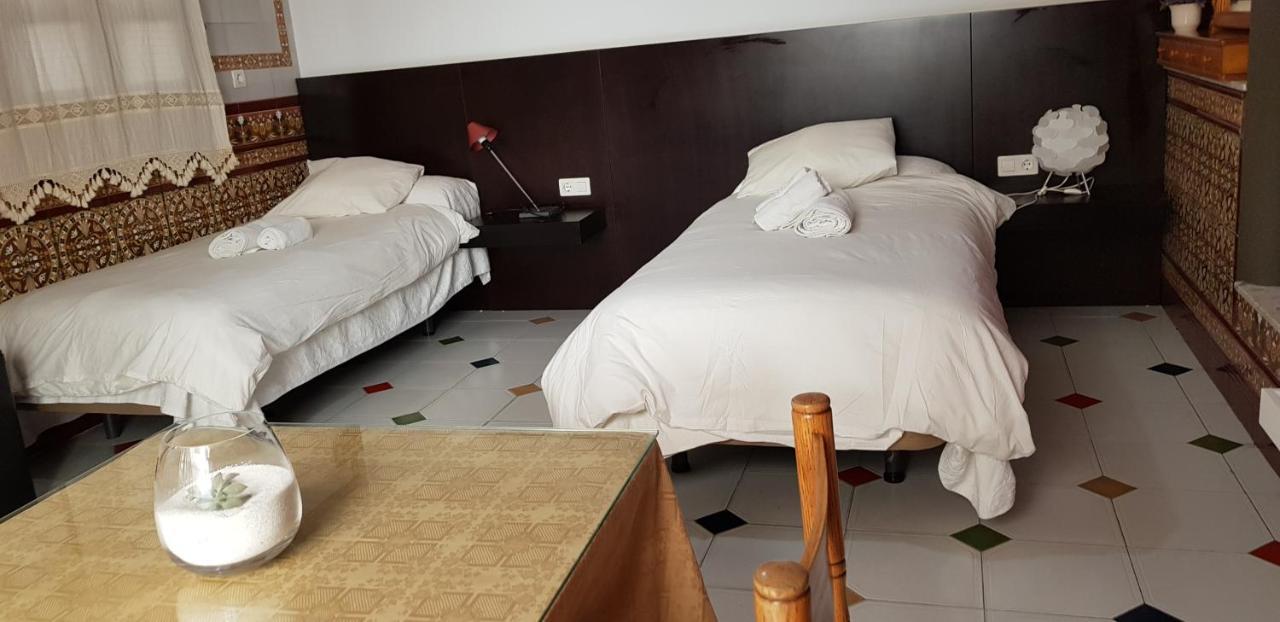 16:9 Los Molinos Suites Almeria Exterior photo